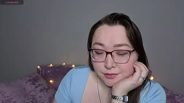 Snapshot of Daina_waga chatting on 02-18-26, 01:36 Daina waga online show from 02-18-26, 01:36