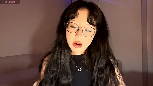 KateGlowee online show from 02-24-26, 01:45