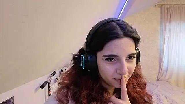 Snapshot of Blissmissataeses chatting on 02-19-26, 11:18 Blissmissataeses online show from 02-19-26, 11:18