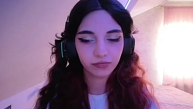 Snapshot of Blissmissataeses chatting on 02-22-26, 09:33 Blissmissataeses online show from 02-22-26, 09:33