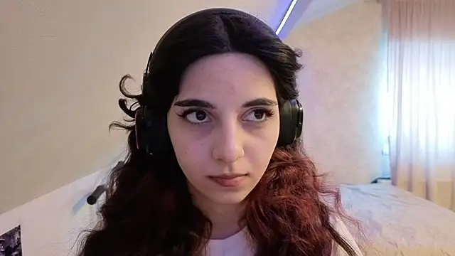 Snapshot of Blissmissataeses chatting on 02-20-26, 10:17 Blissmissataeses online show from 02-20-26, 10:17