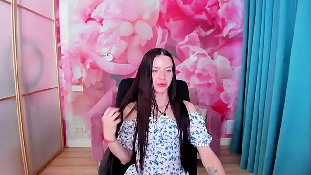 Snapshot of NoirDiva chatting on 06-03-26, 05:52 NoirDiva online show from 06-03-26, 05:52