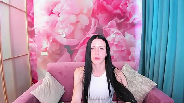 Snapshot of NoirDiva chatting on 06-08-26, 05:41 NoirDiva online show from 06-08-26, 05:41