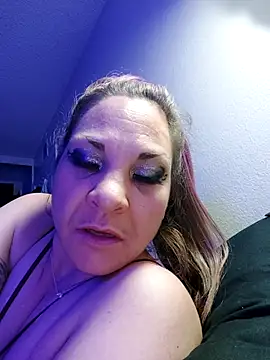 Snapshot of BrattyGirl2424 chatting on 02-20-26, 01:13 BrattyGirl2424 online show from 02-20-26, 01:13