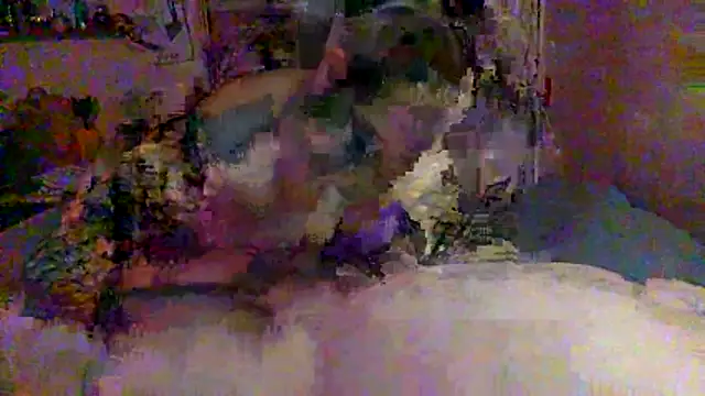 Snapshot of BrattyGirl2424 chatting on 05-08-26, 06:50 BrattyGirl2424 online show from 05-08-26, 06:50