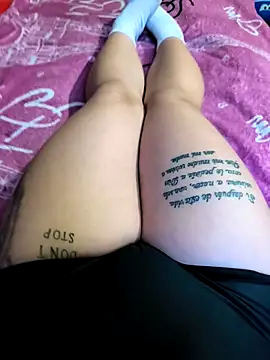 Snapshot of Bloom_Dahlia chatting on 02-23-26, 11:05 Bloom Dahlia online show from 02-23-26, 11:05