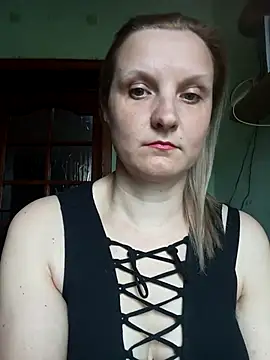 SusanGold9211 online show from 04-22-26, 08:43