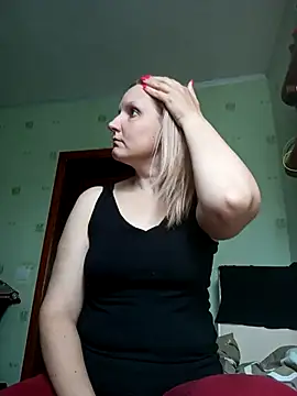 SusanGold9211 online show from 04-07-26, 09:33