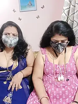 Snapshot of Kannadasexywifes chatting on 06-10-26, 03:57 Kannadasexywifes online show from 06-10-26, 03:57
