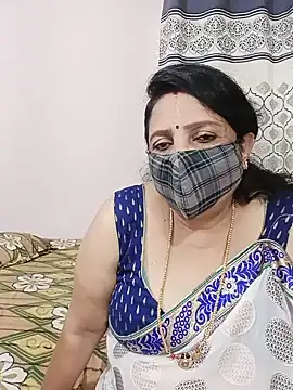 Snapshot of Kannadasexywifes chatting on 06-20-26, 11:32 Kannadasexywifes online show from 06-20-26, 11:32