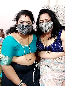 Snapshot of Kannadasexywifes chatting on 07-05-26, 04:19 Kannadasexywifes online show from 07-05-26, 04:19