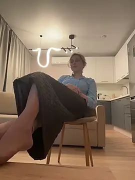 Snapshot of CarmenBlues_ chatting on 02-15-26, 04:17 CarmenBlues online show from 02-15-26, 04:17