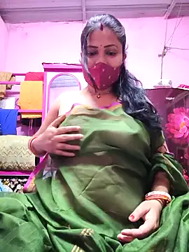 Snapshot of Kiya_6543 chatting on 02-25-26, 05:02 Kiya 6543 online show from 02-25-26, 05:02