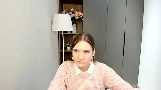 KourtneyRevira online show from 02-18-26, 08:00