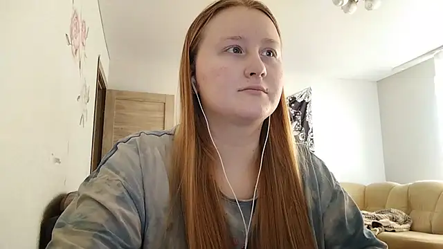 Snapshot of AnikaLipps chatting on 02-27-26, 01:22 AnikaLipps online show from 02-27-26, 01:22