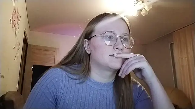 AnikaLipps online show from 04-13-26, 11:20