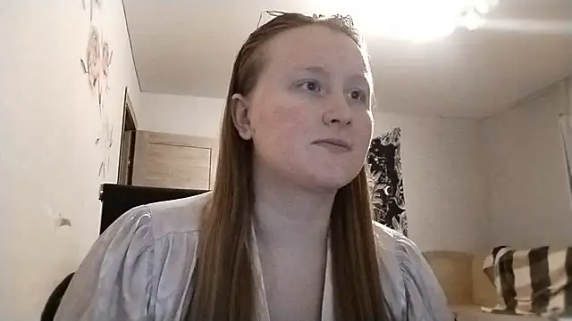 AnikaLipps online show from 06-04-26, 09:52