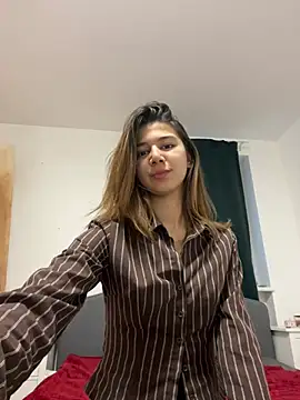 KiraVixenSweet online show from 02-27-26, 04:29