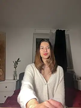 Snapshot of KiraVixenSweet chatting on 03-04-26, 10:17 KiraVixenSweet online show from 03-04-26, 10:17