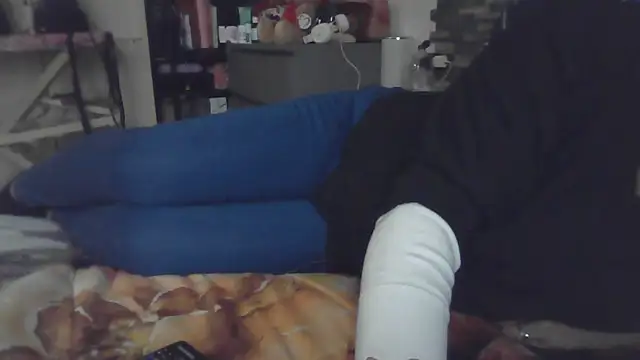 Snapshot of luanahot1 chatting on 02-16-26, 12:59 luanahot1 online show from 02-16-26, 12:59