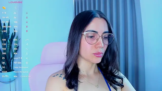 Snapshot of sara_ospina22 chatting on 07-16-26, 10:07 sara ospina22 online show from 07-16-26, 10:07