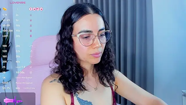 Snapshot of sara_ospina22 chatting on 07-28-26, 08:52 sara ospina22 online show from 07-28-26, 08:52