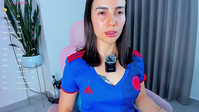 Snapshot of sara_ospina22 chatting on 06-11-26, 09:34 sara ospina22 online show from 06-11-26, 09:34