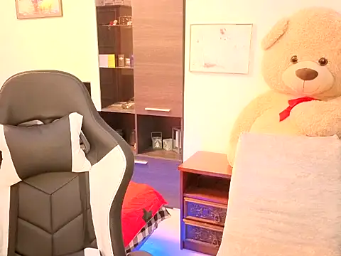 Germanyhot19 online show from 05-19-26, 03:41