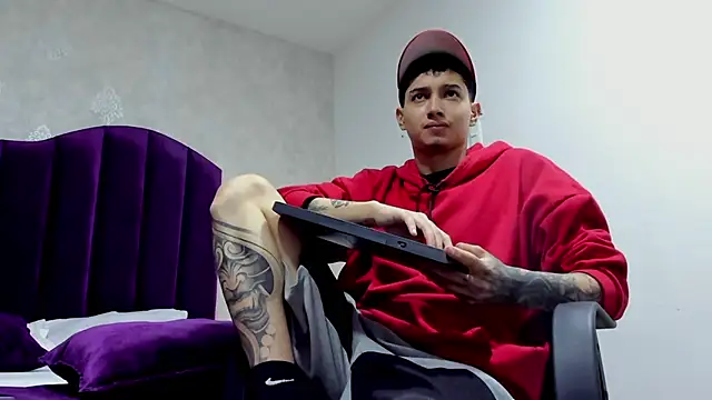 Snapshot of JoshBeech chatting on 02-25-26, 12:38 JoshBeech online show from 02-25-26, 12:38