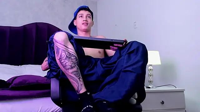 Snapshot of JoshBeech chatting on 02-28-26, 12:38 JoshBeech online show from 02-28-26, 12:38