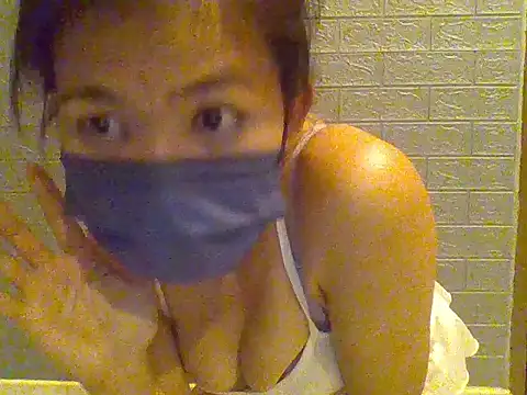 Snapshot of strong-girl93 chatting on 02-27-26, 03:45 strong-girl93 online show from 02-27-26, 03:45