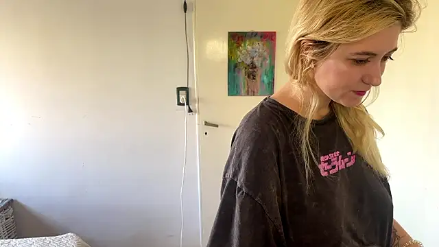 Sophiasnarl online show from 03-16-26, 08:11