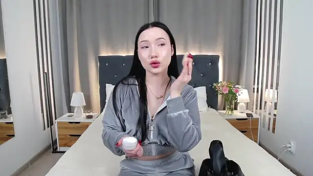 VikkyVonn online show from 04-03-26, 11:27