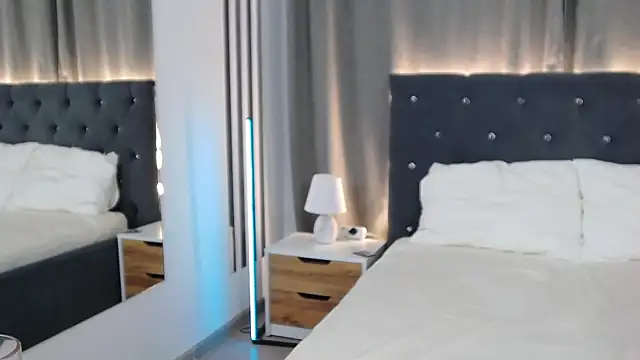 VikkyVonn online show from 04-12-26, 11:35