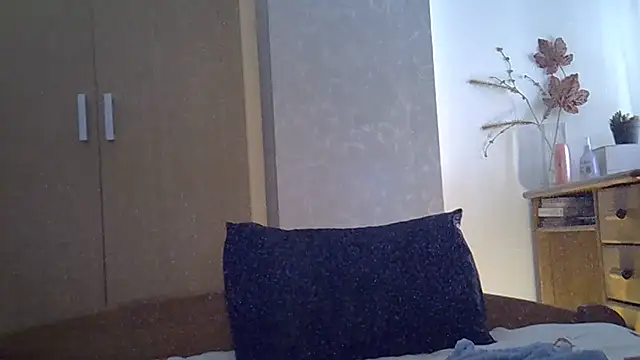 Laura-Parker online show from 06-27-26, 01:50