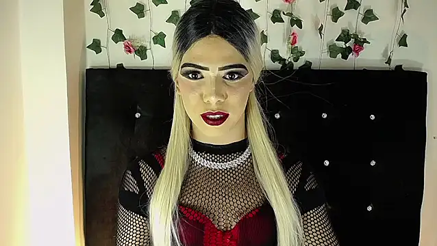 Kristal Queen01 online show from 03-25-26, 06:57