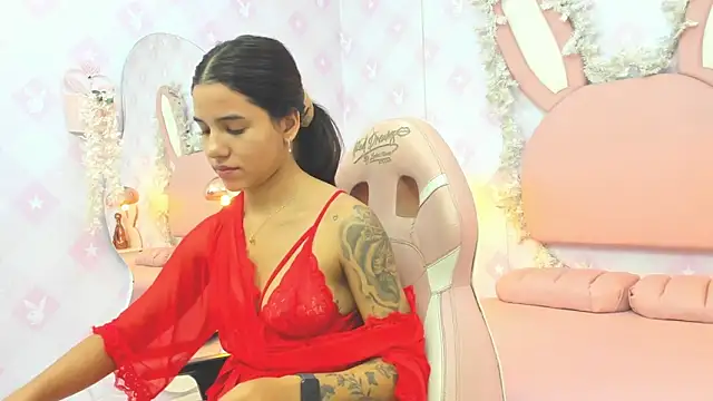 Isabellaa Rosee online show from 04-15-26, 08:20