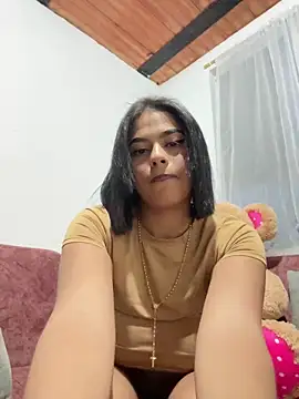 Snapshot of Valentina_Diaz15 chatting on 02-19-26, 09:39 Valentina Diaz15 online show from 02-19-26, 09:39