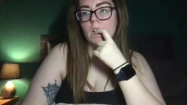 CurvyBx online show from 02-21-26, 07:38