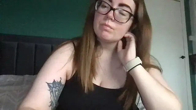 CurvyBx online show from 03-24-26, 12:16