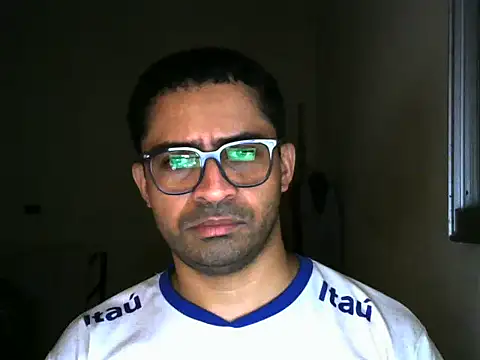 Snapshot of honeybatista chatting on 02-20-26, 11:45 honeybatista online show from 02-20-26, 11:45