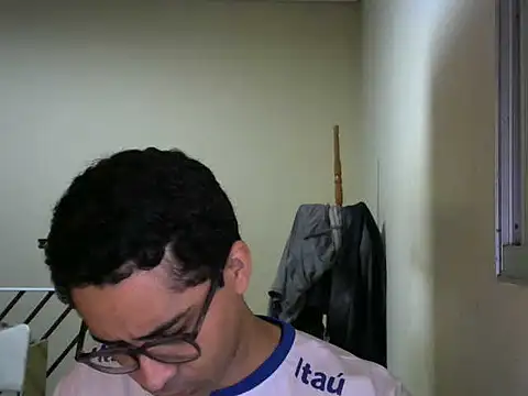 Snapshot of honeybatista chatting on 02-17-26, 02:25 honeybatista online show from 02-17-26, 02:25