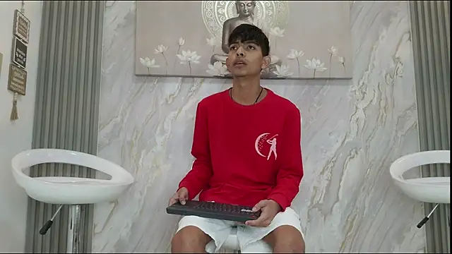 Snapshot of KITTY_BOSH chatting on 04-15-26, 01:15 KITTY BOSH online show from 04-15-26, 01:15