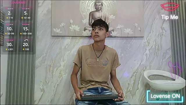 Snapshot of KITTY_BOSH chatting on 04-10-26, 01:07 KITTY BOSH online show from 04-10-26, 01:07