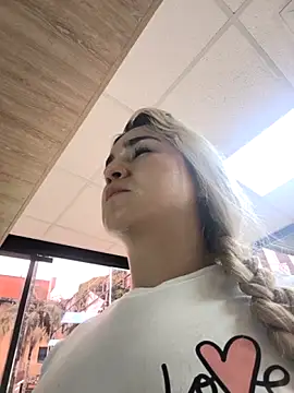 violet-grey online show from 04-08-26, 02:51