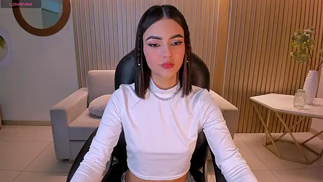 CarolineEvans x online show from 03-30-26, 04:58