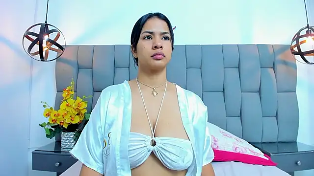 Snapshot of lunavarela chatting on 02-21-26, 11:56 lunavarela online show from 02-21-26, 11:56