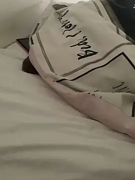 UncasingScrap online show from 02-14-26, 01:44