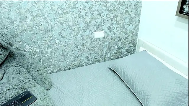 Anika H online show from 02-23-26, 12:28