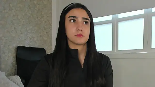 Snapshot of Anika_H chatting on 06-04-26, 12:32 Anika H online show from 06-04-26, 12:32